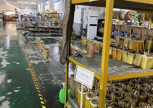 塔城三相穩(wěn)壓器的分類